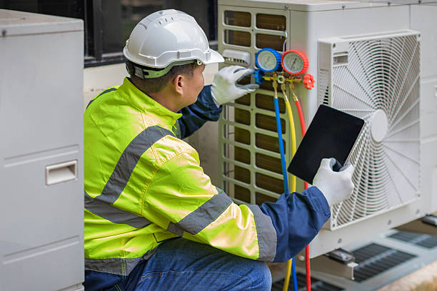Professional Air Conditioning Repair technician working in New Milford, IL